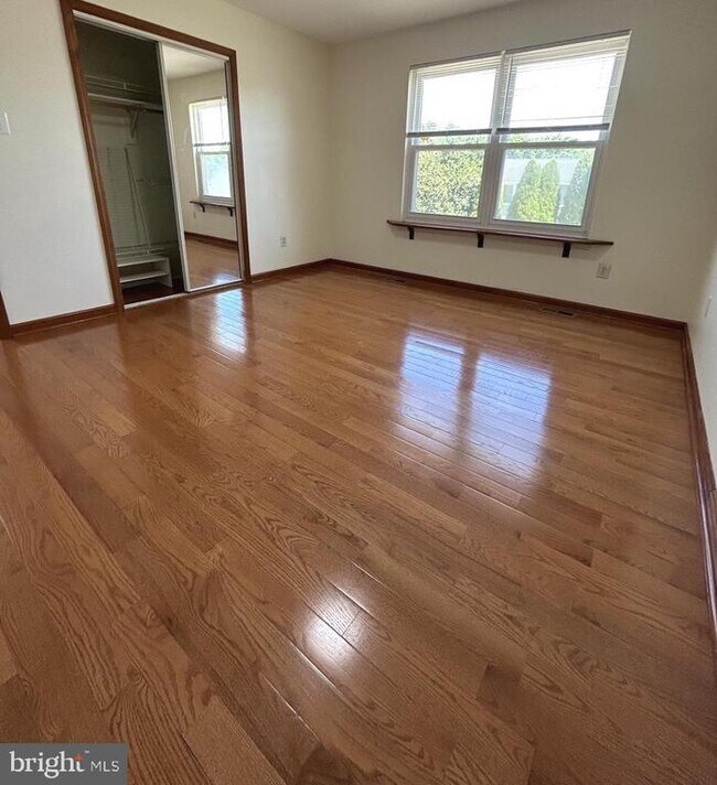 Building Photo - 1321 Butterfield Ln