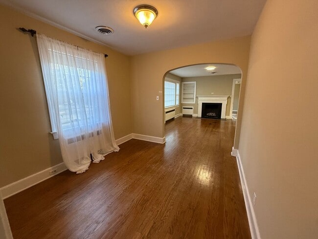 Building Photo - 506 Monticello Dr NW