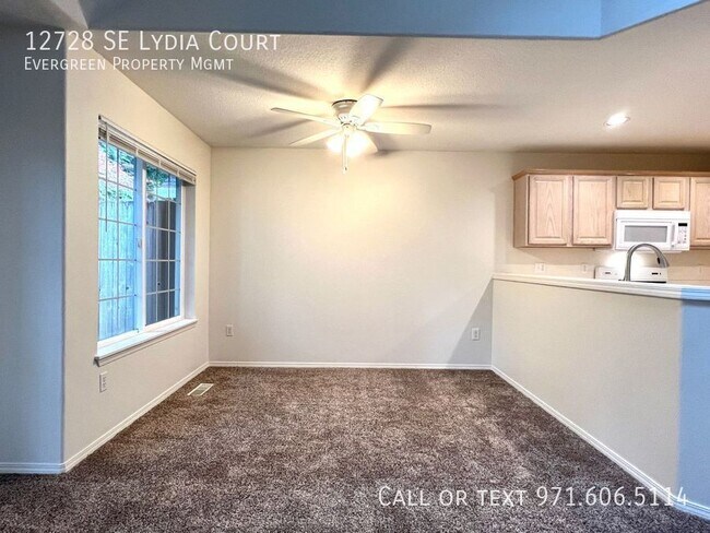 Building Photo - 12728 SE Lydia Ct