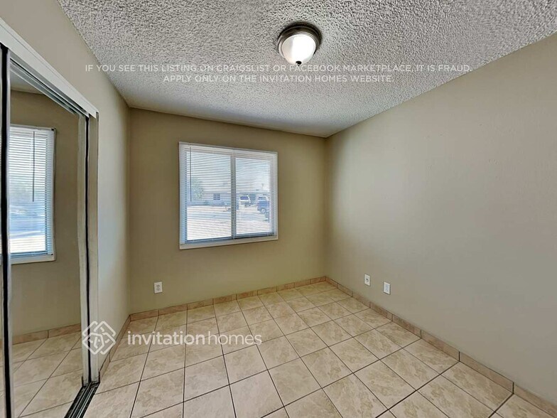 Building Photo - 4648 E Wayland Rd