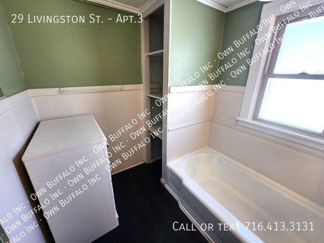 Building Photo - 29 Livingston St