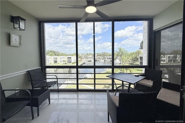 Building Photo - 1950 SW Palm City Rd