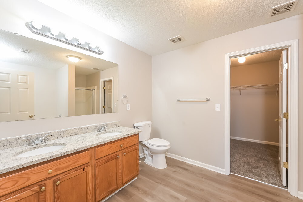 Building Photo - 2115 Palatine Pl