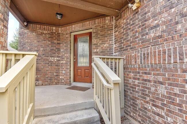 Building Photo - 5624 Emma Thompson Way