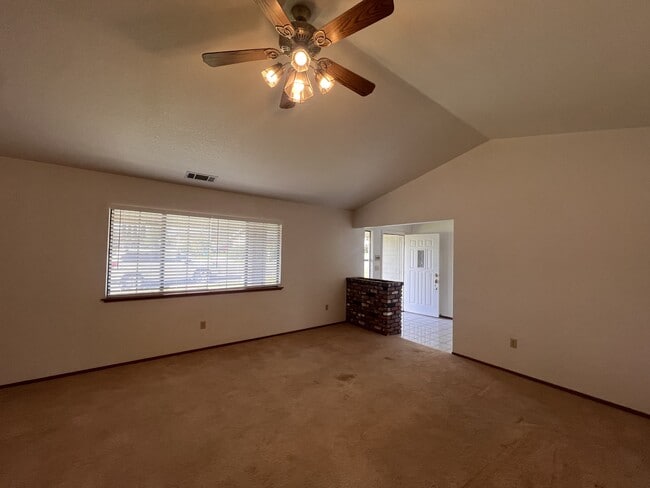 Building Photo - 153 Cypress Hill Dr