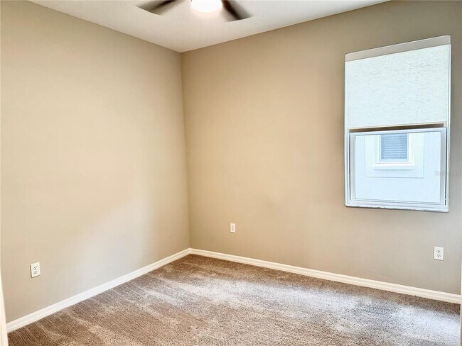 Building Photo - 6268 Great Bear Dr