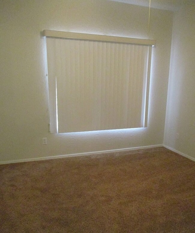 Building Photo - Unfurnished, 1-year long-term rental