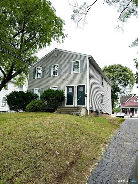 Building Photo - 299 Villa Ave