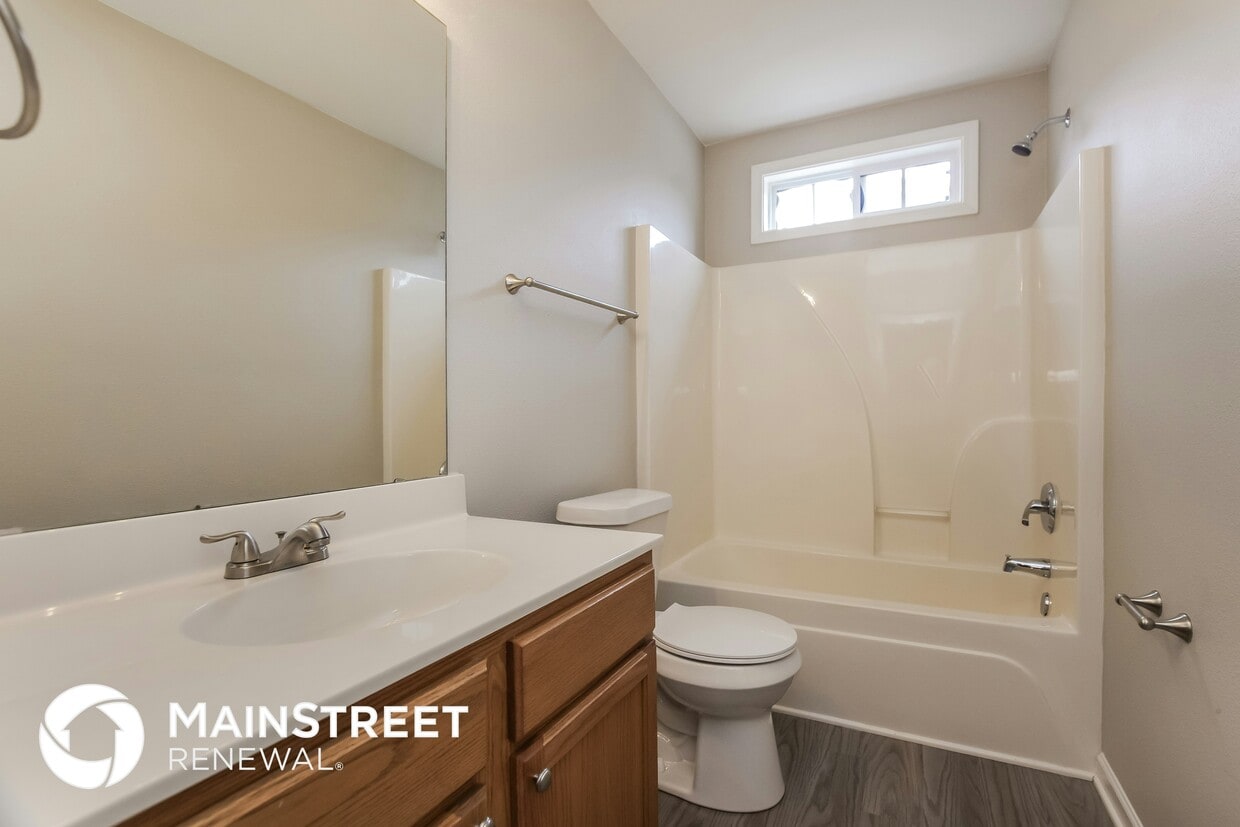 Building Photo - 8412 Spirea Ct