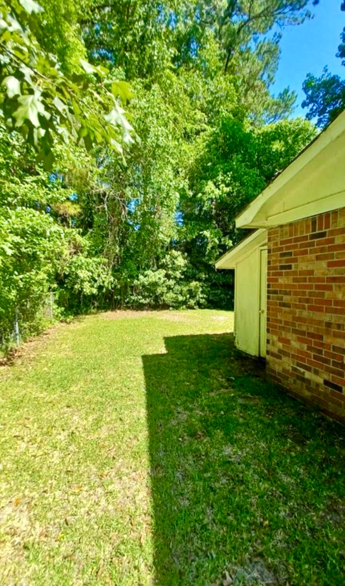 Building Photo - 801 Sandpiper Dr