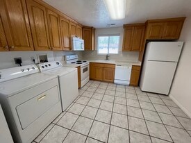 Building Photo - 363 E 1500 S