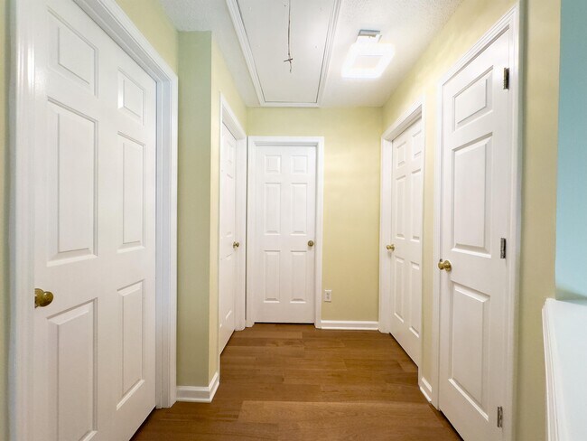 Building Photo - 3025 Oxwell Dr NW