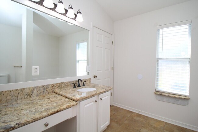 Building Photo - Coming March 14th — Stunning 4-Bed, 2-Bath Sunset Estates Home with Open-Concept Living, Chef’s K...