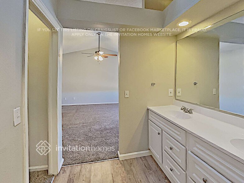 Building Photo - 1254 Ascot Ave