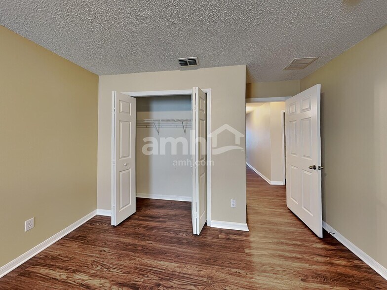 Building Photo - 14610 Rockledge Grove Ct