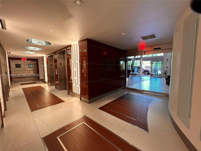 Building Photo - 90 Alton Rd