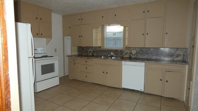 Building Photo - 1506 NW Arlington Ave