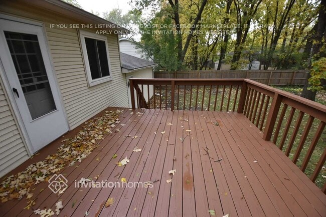 Building Photo - 7939 Edgewood Ct