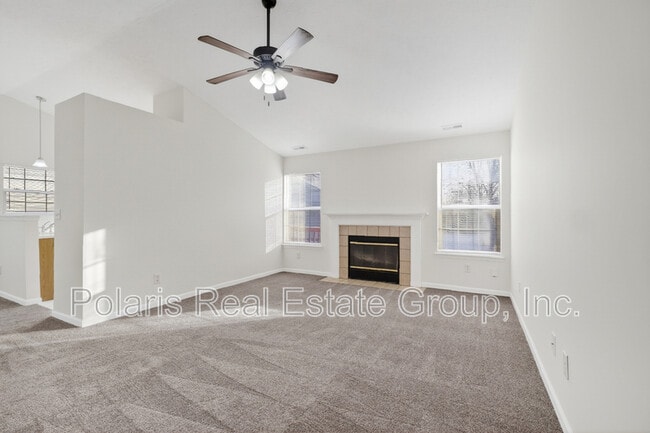 Building Photo - 439 Venus Dr