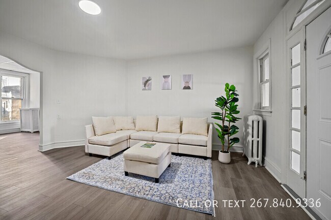 Building Photo - 312 E Eleanor St