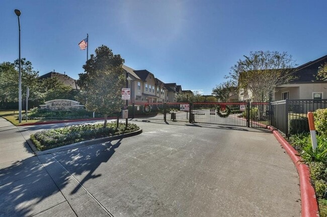 Building Photo - WestChase Fully Furnished Townhome