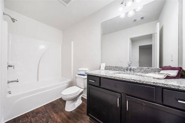 Building Photo - 7822 Canterbury Ct