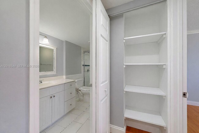 Building Photo - 3581 SW 117th Ave