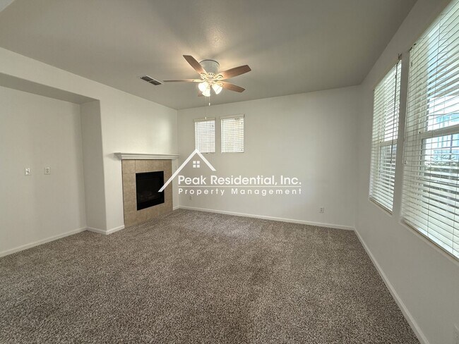 Building Photo - A Beautiful 3bd/2.5ba North Natomas Home with 2-Car Garage!