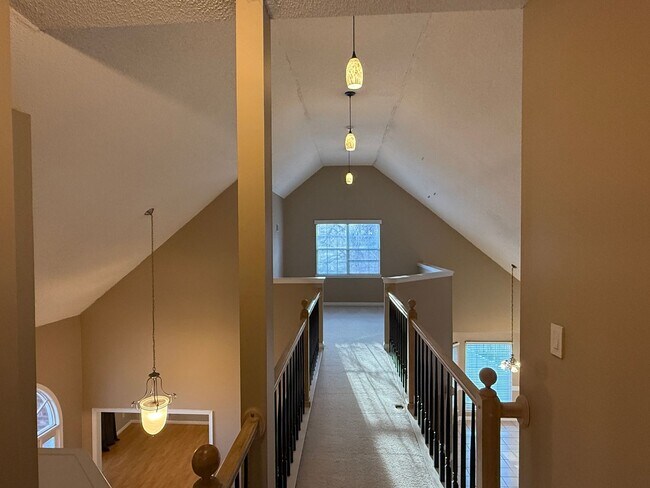 Building Photo - 17115 Grenache Ct