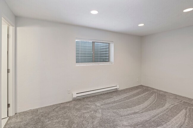 Building Photo - Exceptional Apartment Living in Boise’s North End