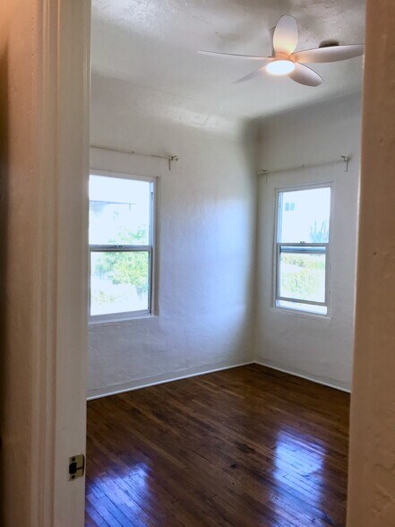 Building Photo - 235 Crandall St