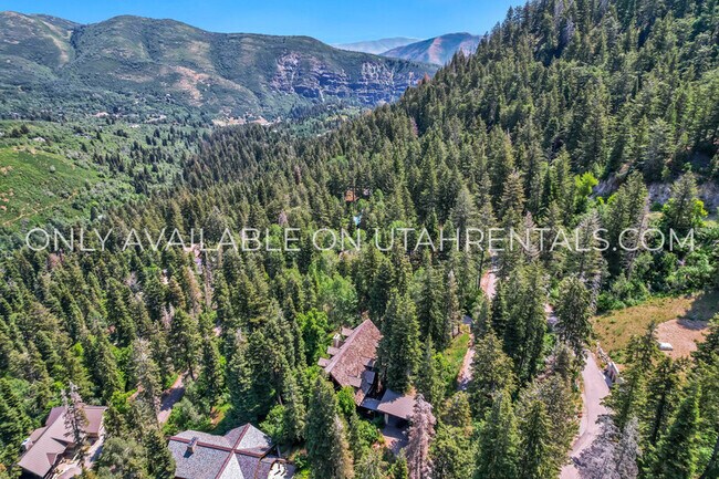 Building Photo - 2718 Stewart Rd