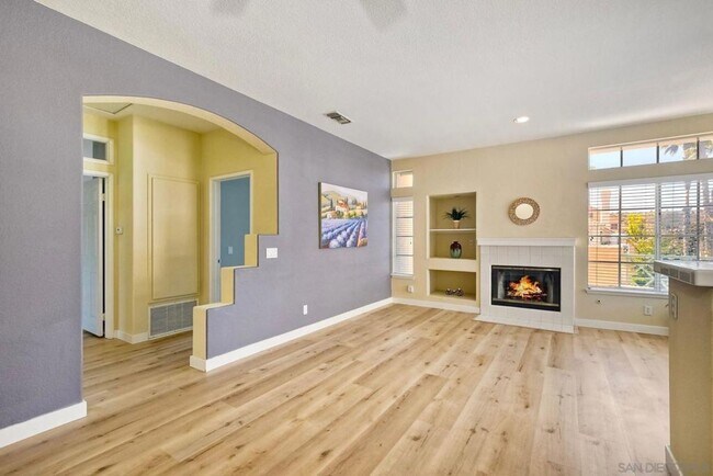 Building Photo - Beautiful 2 Bed, 2 Bath Sabre Springs Townhome with 1 Car Garage