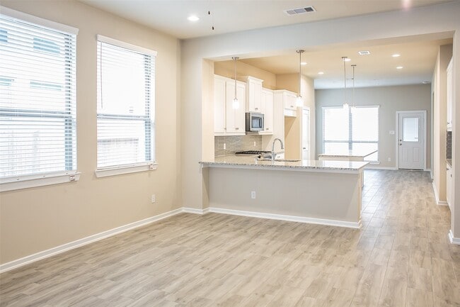 Building Photo - 10465 Wild Rice