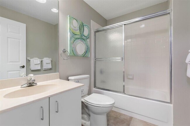 Building Photo - 104 Surfview Dr