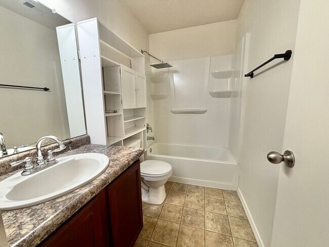 Building Photo - Spacious, remodeled home!