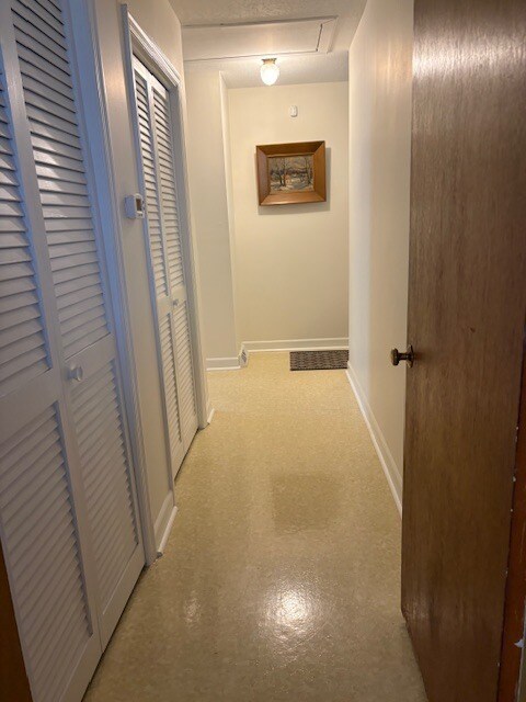 Building Photo - 1014 Ousleydale Rd