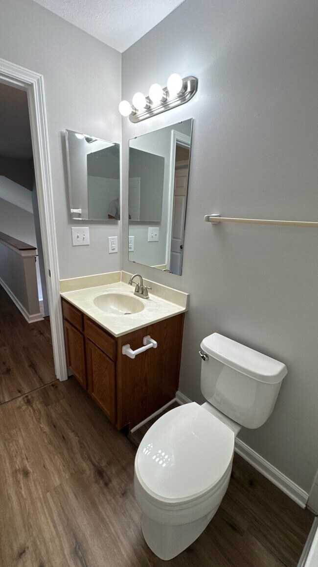 Building Photo - 7421 Spring Run Dr