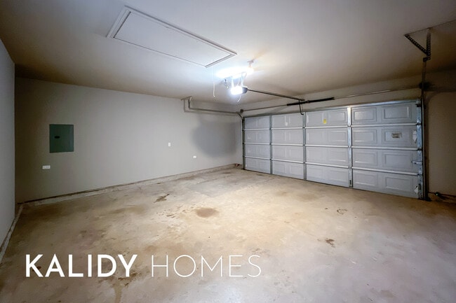 Building Photo - 2901 Cider Mill Ln