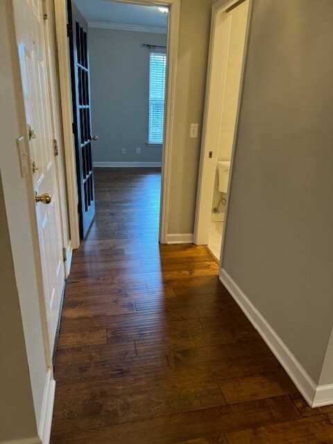 Entry hall - 7245 Highway 70 S