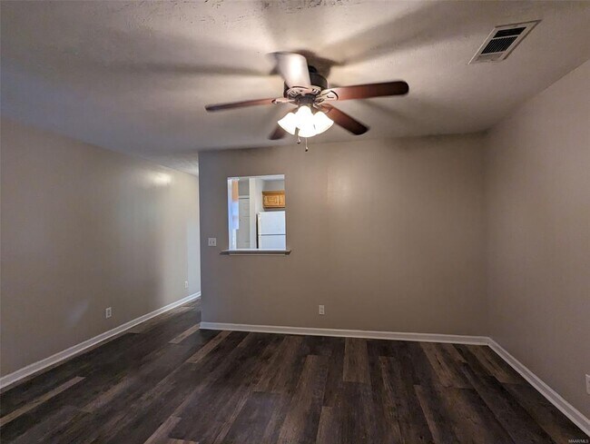 Building Photo - 3653 Edgewood Rd