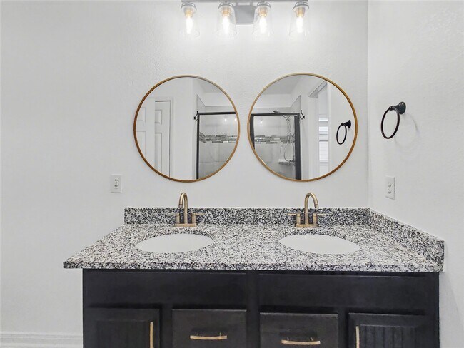 Building Photo - 1310 Cardinal Trail