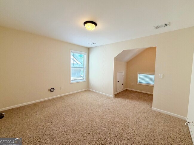 Building Photo - 260 Ascott Ln