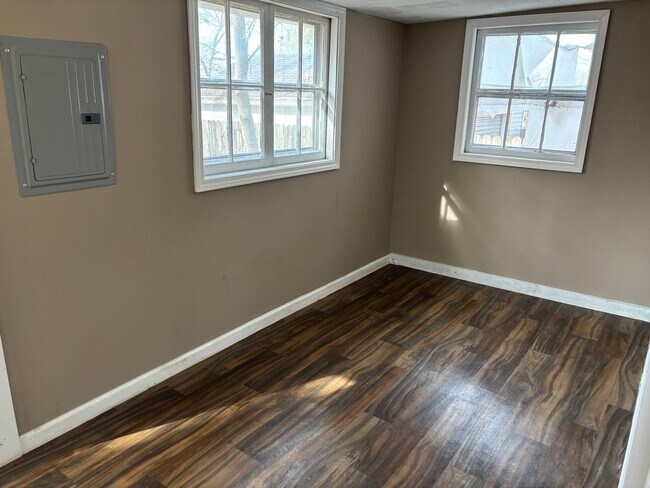 Building Photo - Ask About our Move in Special! Charming 3 Bed 1.5 Bath Home With Fenced Yard