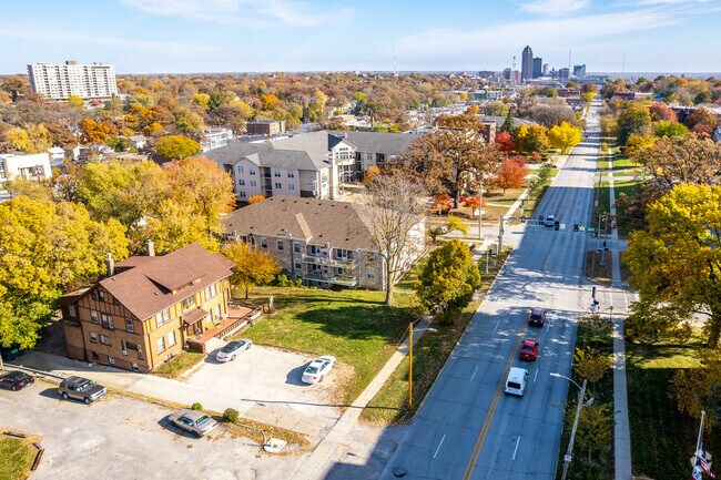 Aerial Photo - 3103 Grand Ave