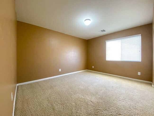 Building Photo - 2700 + Sq ft house with Pool and 3 car garage