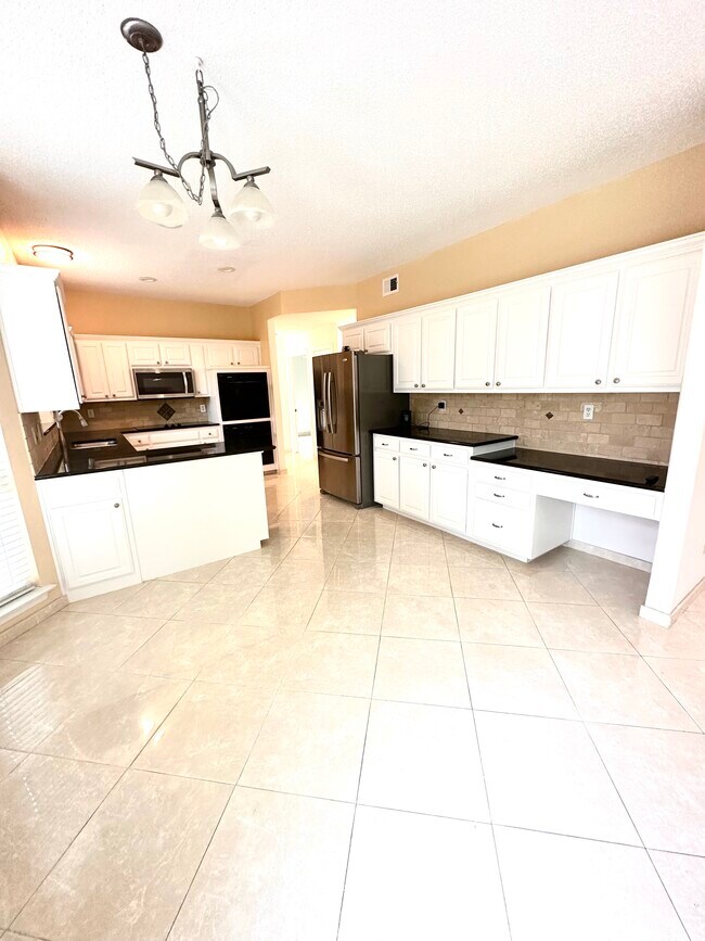Building Photo - 4808 Nocona Dr