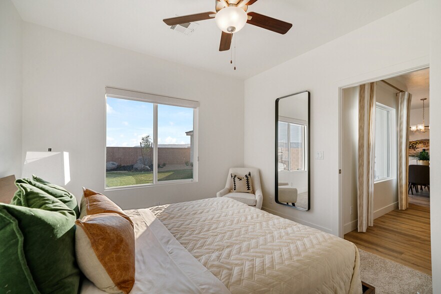 Building Photo - 6068 S White Trails Dr