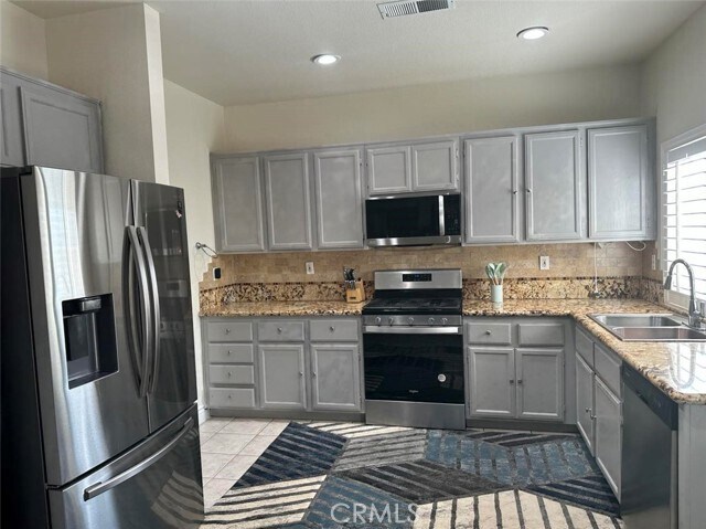 Building Photo - 16165 Windcrest Dr
