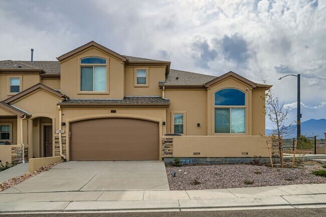 Primary Photo - 791 Little Bear Grove